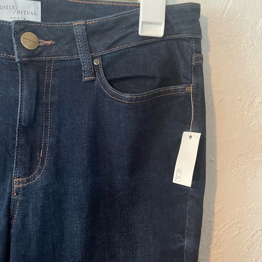 Daily Ritual Denim - Picture 3 of 5